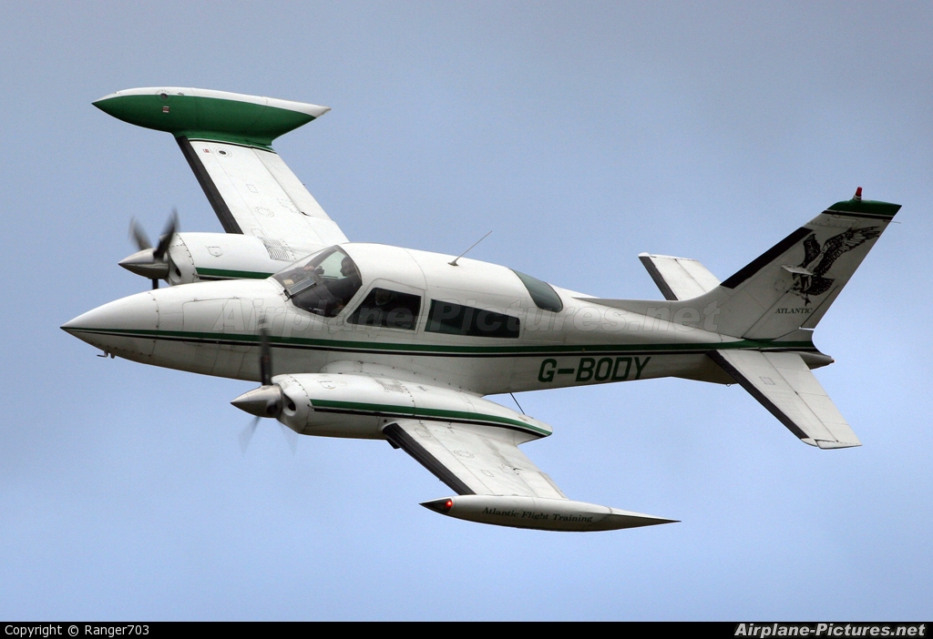 Cessna310